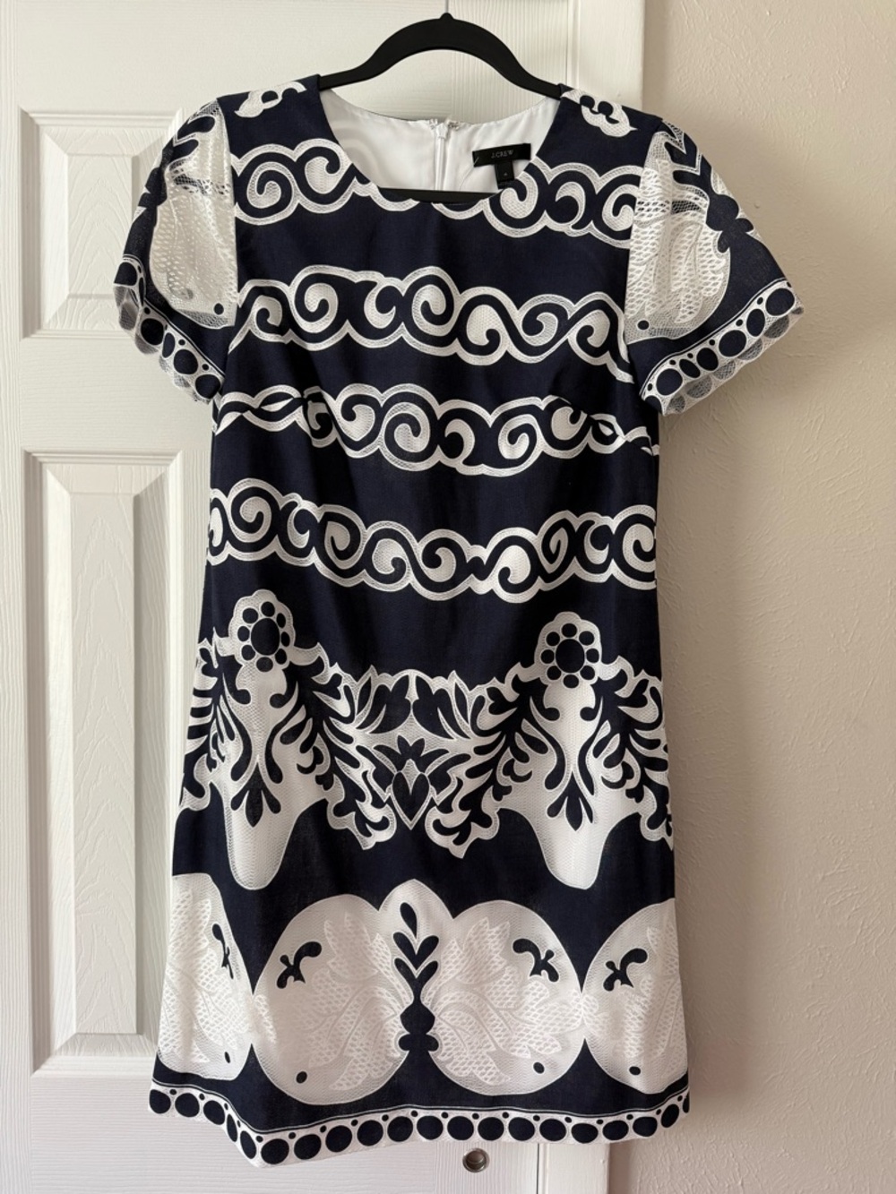 J.Crew Lace Detail Dress size 4 Navy/White